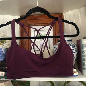 Lululemon Free to be Zen Sports Bra Size 12 Marvel Color Red Burgandy